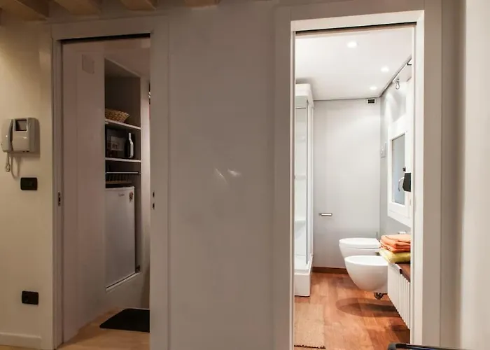 Piccola Dimora In Palazzo Storico *